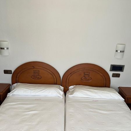 Hotel Pelayo Isla Plana Buitenkant foto